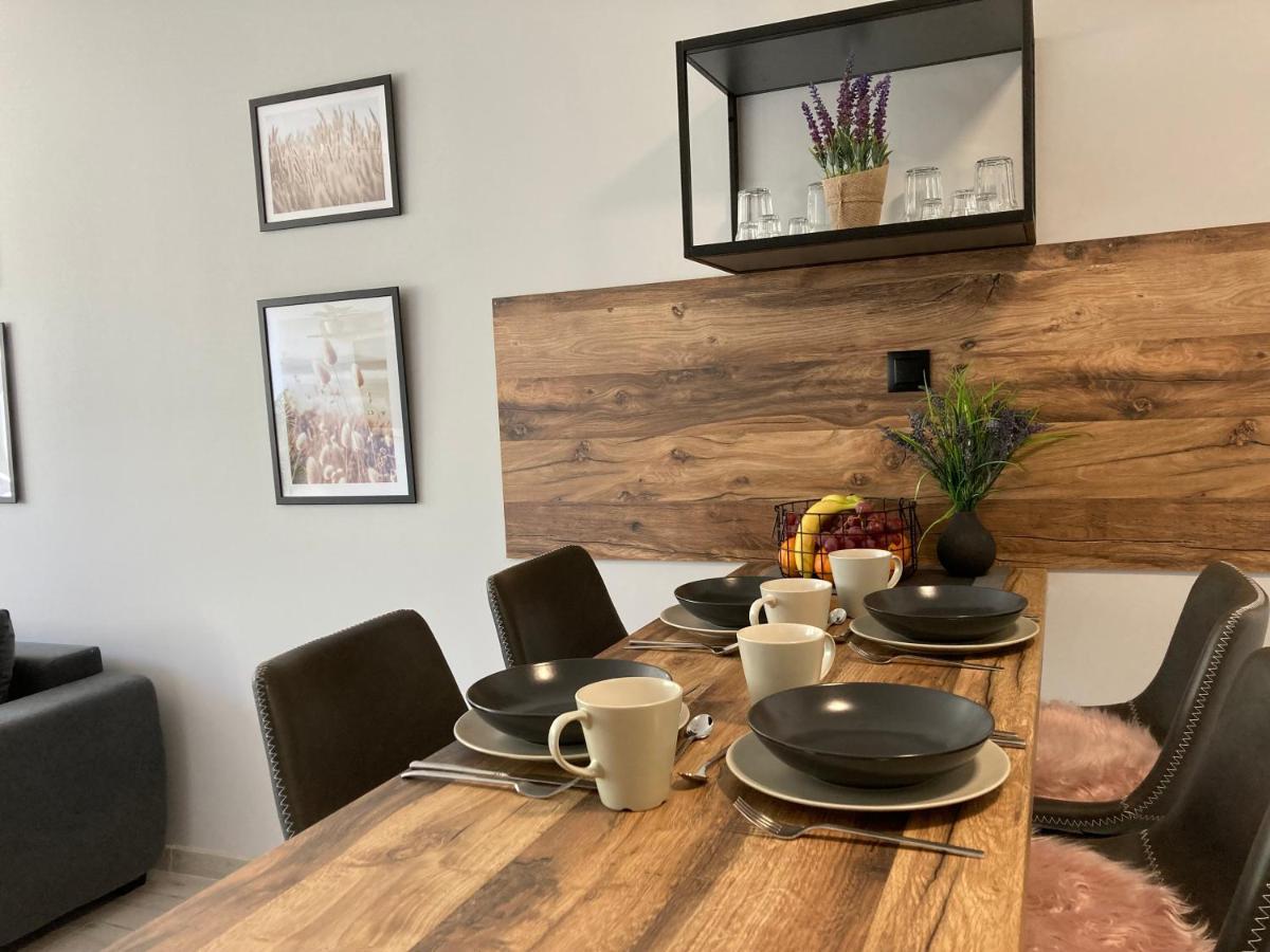 Anna Apartament ミエンジズドロイェ エクステリア 写真